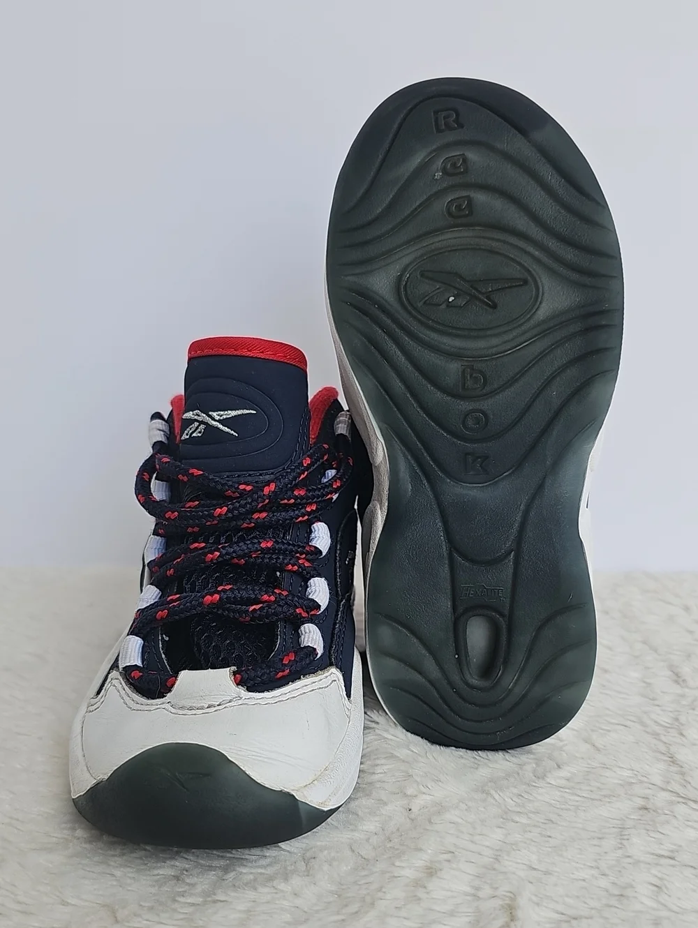 Reebok Question Mid USA Iverson Basketball Shoes Navy White Red Boys Size 11